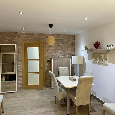 Vivienda Turistica Paseo Del Salon